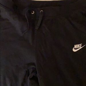 Black Nike sweatpants